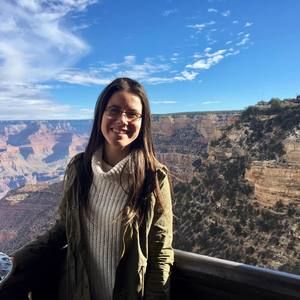 Meet your Posher, Paulina